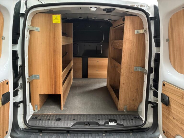 Renault Kangoo Express BLUE DCI 95 EXTRA R-LINK - Image 13 (July 8, 2026)