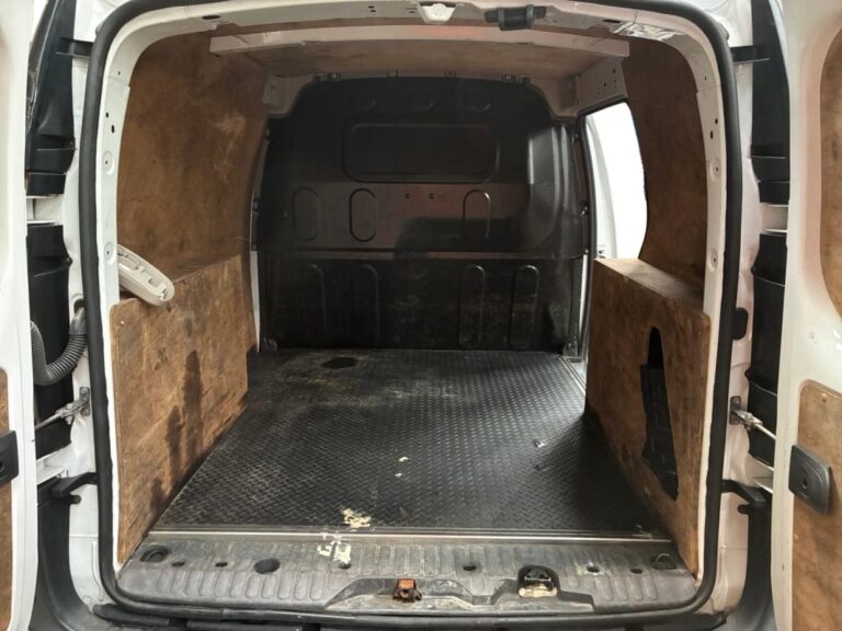 Renault Kangoo Express BLUE DCI 95 EXTRA R-LINK - Image 13 (July 8, 2026)