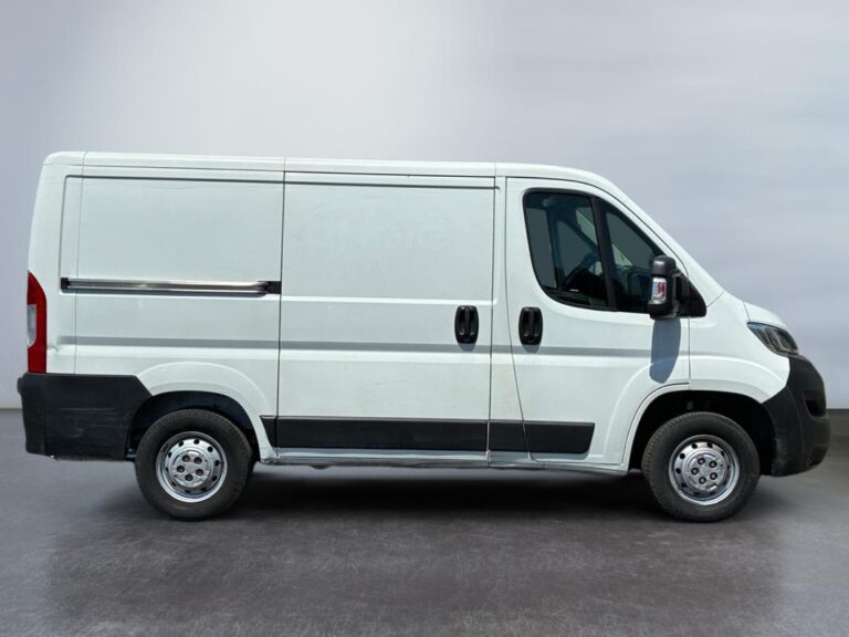 Citroën Jumper FOURGON TOLE 33 BLUEHDi 120 S&S BVM6 DRIVER - Image 06 (July 8, 2026)