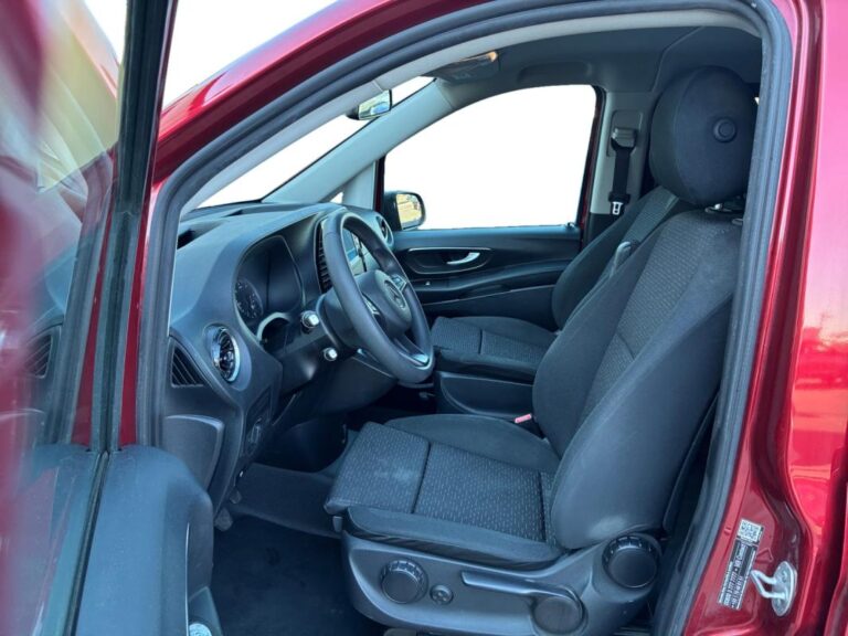 Mercedes Vito FOURGON 110 CDI COMPACT RWD FIRST - Image 09 (July 8, 2026)