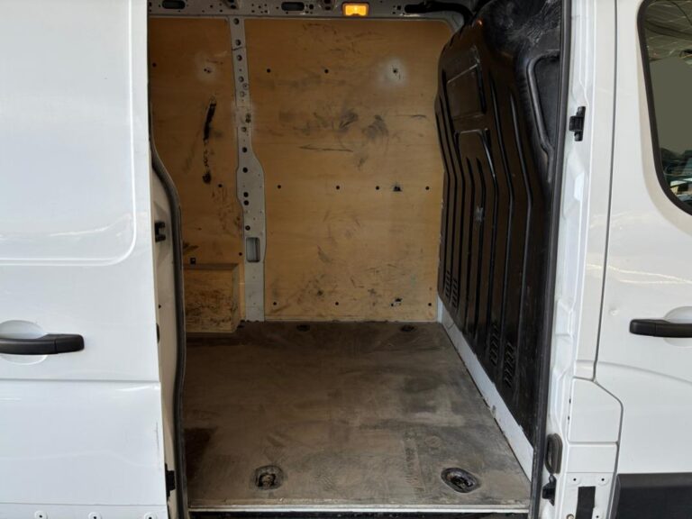 Renault Master FOURGON FGN TRAC F3500 DCI 135 GRAND CONFORT - Image 14 (July 8, 2026)