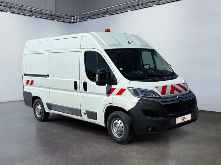 Citroën Jumper FOURGON TOLE 35 BLUEHDi 130 S&S BVM6 CLUB - Image 07 (July 8, 2026)
