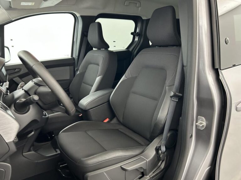 Renault Kangoo Blue dCi 95 Evolution 5p - Image 09 (July 8, 2026)
