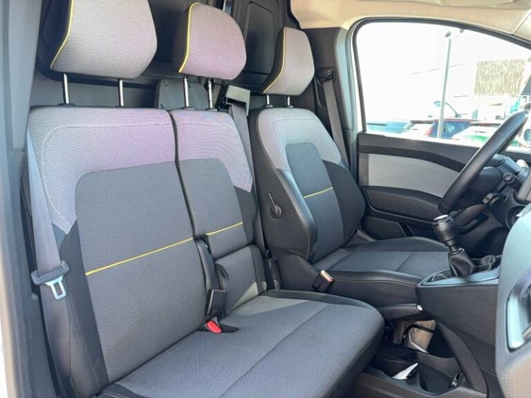 Renault Kangoo Van FG SESAME BLUE DCI 95 L1 GSR2 EXTRA - Image 12 (July 8, 2026)