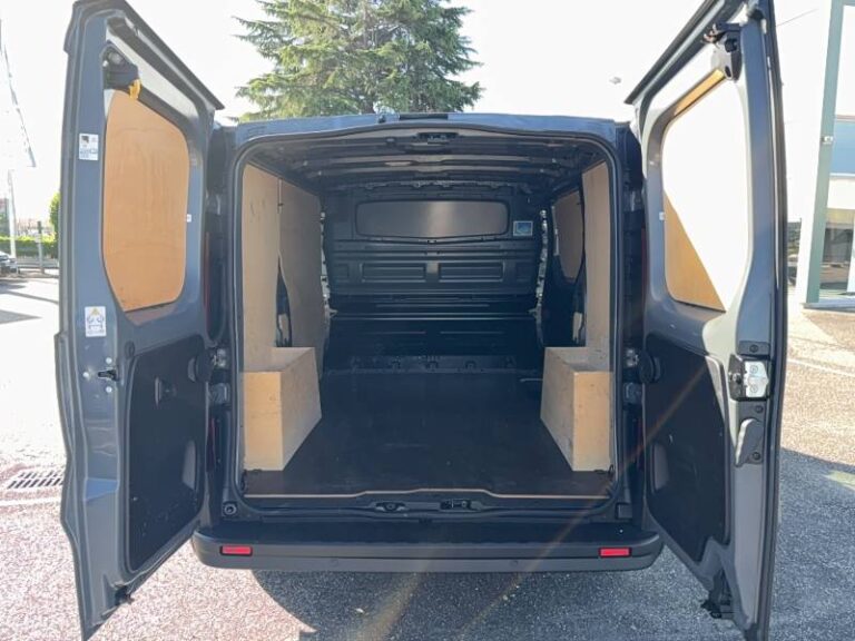 Renault Trafic FG BLUE DCI 130 2T8 GSR2 ADVANCE - Image 14 (July 8, 2026)