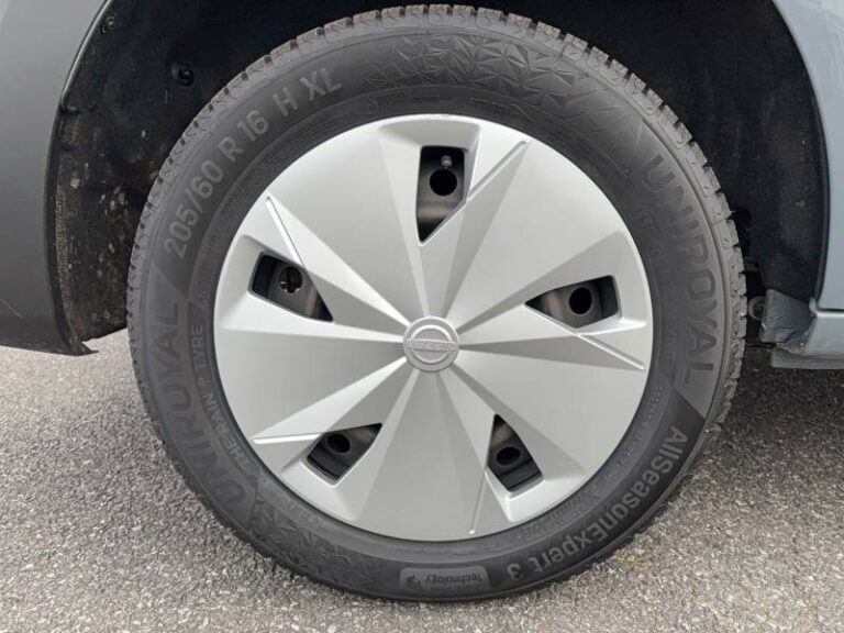 Nissan Townstar FOURGON L1 TCE 130 BVM N-CONNECTA - Image 15 (July 8, 2026)