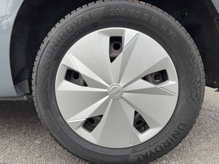 Nissan Townstar FOURGON L1 TCE 130 BVM N-CONNECTA - Image 19 (July 8, 2026)
