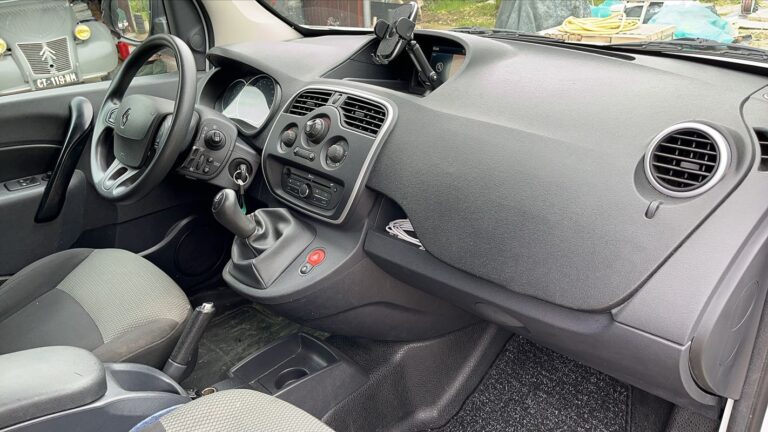 Renault Kangoo Express Fourgon 1.5 Blue dCi 90 Extra R-Link – 2 places - Image 10 (July 8, 2026)