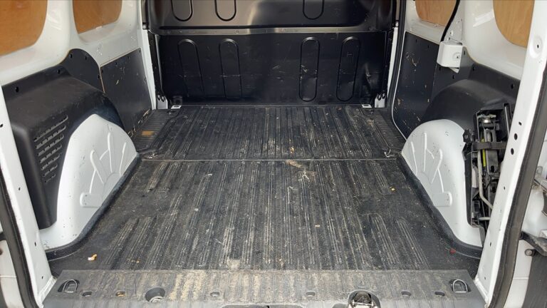 Renault Kangoo Express Fourgon 1.5 Blue dCi 90 Extra R-Link – 2 places - Image 14 (July 8, 2026)