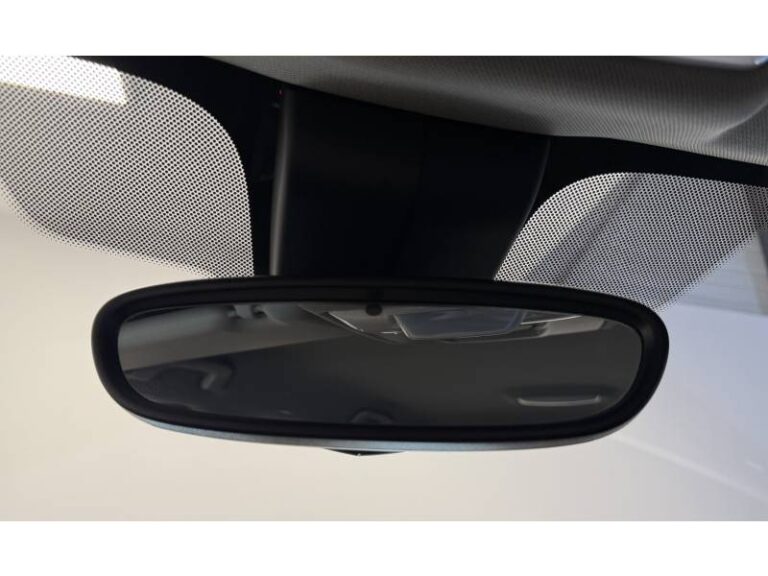 BMW X1 sDrive 18d 150 ch BVA8 Business Design - Image 19 (July 8, 2026)