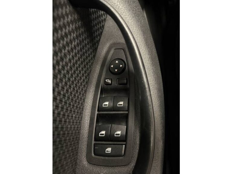 BMW X1 sDrive 18d 150 ch BVA8 Business Design - Image 20 (July 8, 2026)