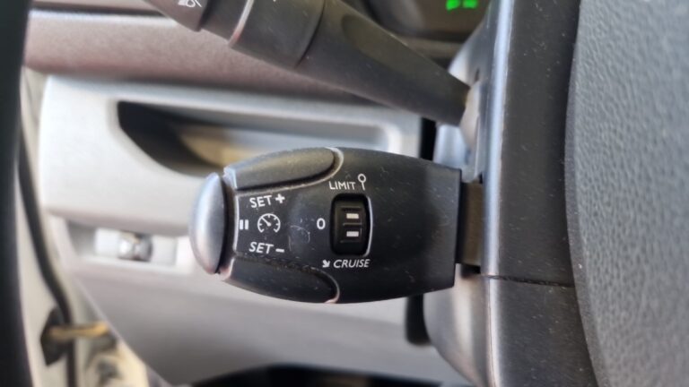 Opel Vivaro l3 2.0 diesel 120 ch ptac augmente pack clim - Image 17 (July 8, 2026)