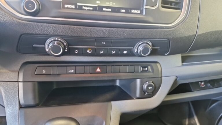 Opel Vivaro l3 2.0 diesel 120 ch ptac augmente pack clim - Image 18 (July 8, 2026)