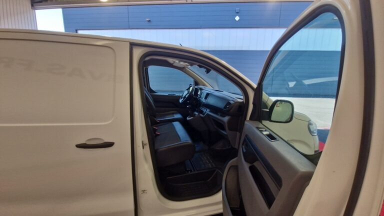 Opel Vivaro l3 2.0 diesel 120 ch ptac augmente pack clim - Image 09 (July 8, 2026)
