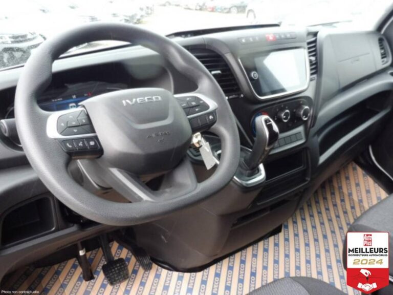 Iveco Daily 35S16 2.3 V12 HI-MATIC 156CV - Image 04 (July 9, 2026)