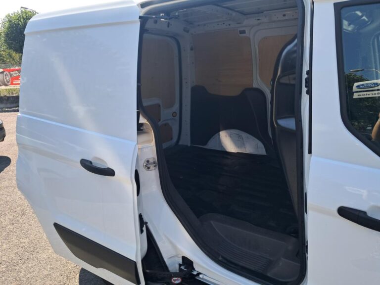 Ford Transit Connect L1 TREND 1.5 TDCI 75 CH - Image 06 (July 9, 2026)