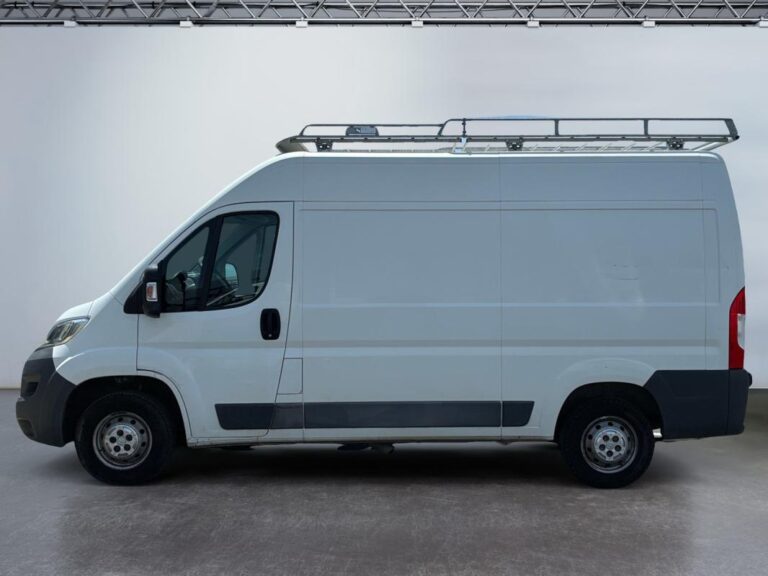 Citroën Jumper FOURGON TOLE 30 BLUEHDi 130 BVM6 BUSINESS - Image 02 (July 9, 2026)
