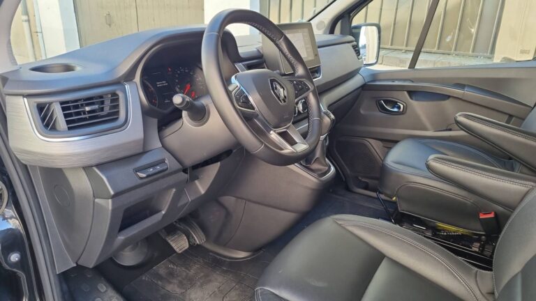 Renault Trafic Combi III 2.0 BluedCi 170 EDC6 Spaceclass – Automatique - Image 08 (July 9, 2026)