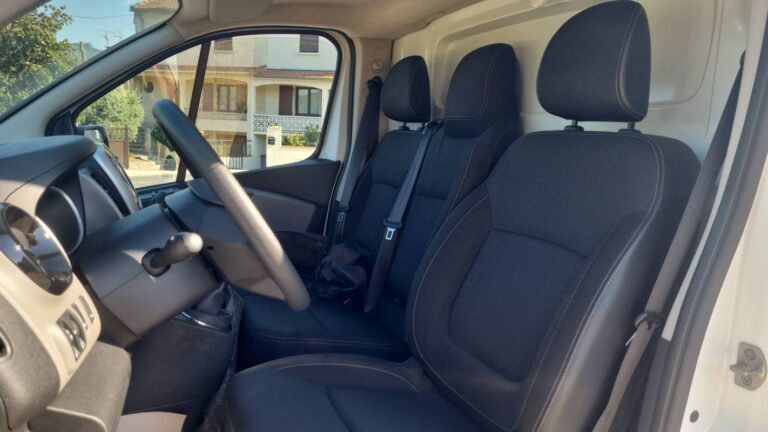 Renault Trafic 1.6 dCi 125 Grand Confort - Image 09 (July 9, 2026)