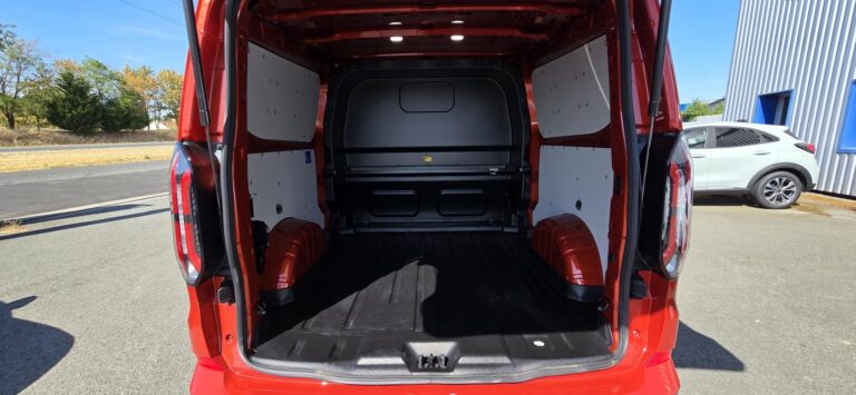 Ford Transit Custom 320 PHEV 232 SPORT cabine approfondie attelage camera 360 - Image 08 (July 9, 2026)