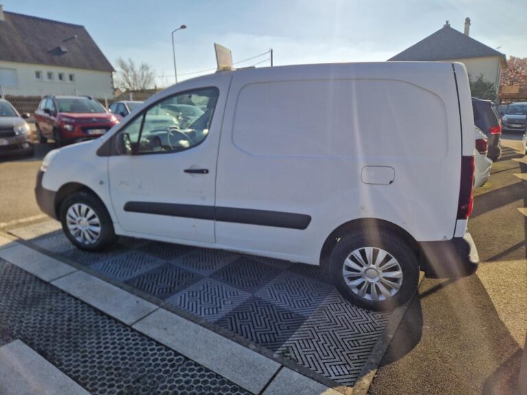 Peugeot Partner ELEC 49KW 200N/M GALICIA PRO STANDARD BVA 67 - Image 02 (July 9, 2026)