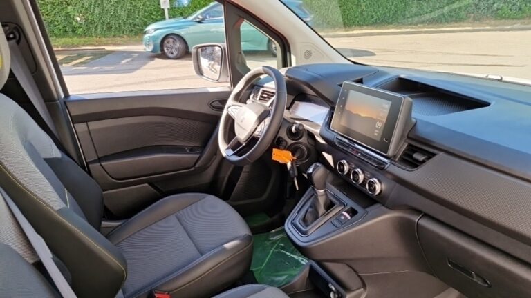 Renault Kangoo Van E-TECH ELECTRIQUE L1 AC22/DC80 GSR2 ADVANCE - Image 06 (July 9, 2026)