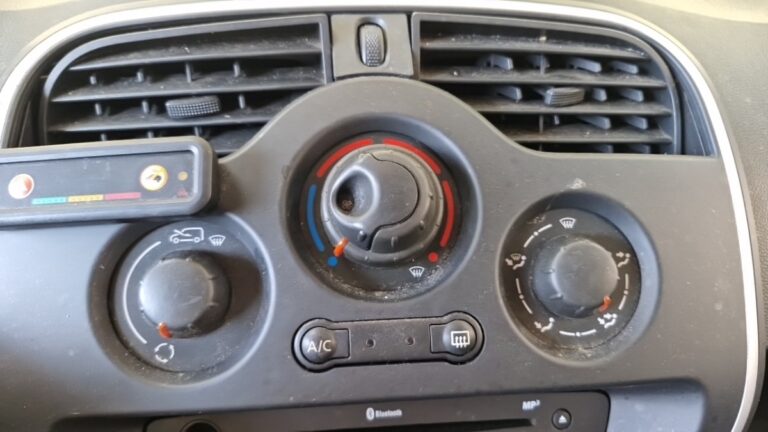 Renault Kangoo Express Gd Volume ExtraRLink – Blue dCi 95 - Image 14 (July 9, 2026)