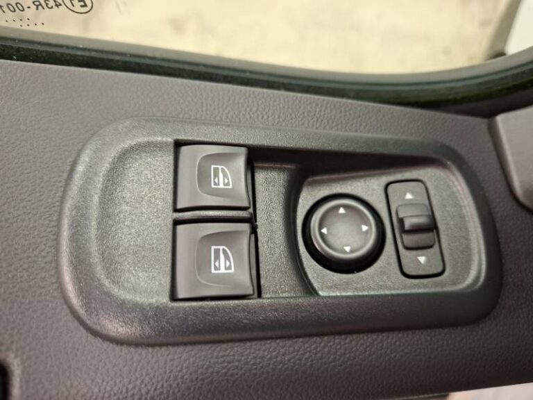 Renault Master FOURGON FGN TRAC F3500 BLUE DCI 135 CONFORT - Image 11 (July 9, 2026)