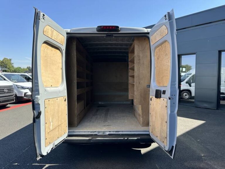 Fiat Ducato (30) FOURGON TOLE MAXI 3.5 L H2 H3-POWER 140 CH PRO LOUNGE - Image 13 (July 9, 2026)