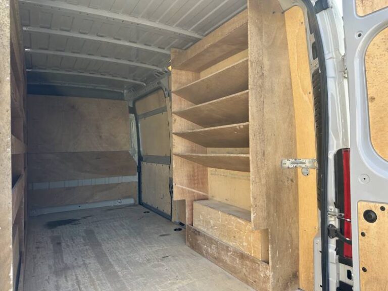 Fiat Ducato (30) FOURGON TOLE MAXI 3.5 L H2 H3-POWER 140 CH PRO LOUNGE - Image 14 (July 9, 2026)