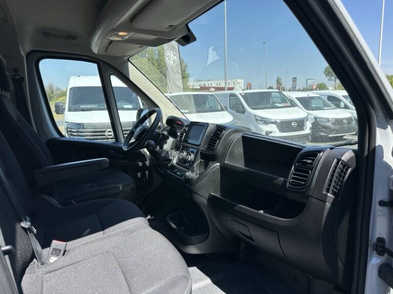 Fiat Ducato (30) FOURGON TOLE MAXI 3.5 L H2 H3-POWER 140 CH PRO LOUNGE - Image 18 (July 9, 2026)