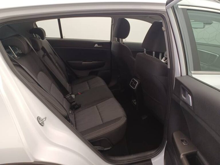 Kia Sportage 1.6 CRDi 136ch MHEV DCT7 4×2 Active Business - Image 15 (July 9, 2026)