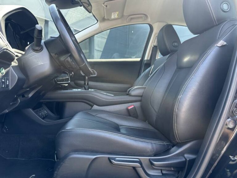 Honda HRV HR-V 1.5 i-VTEC Executive Navi - Image 14 (July 9, 2026)