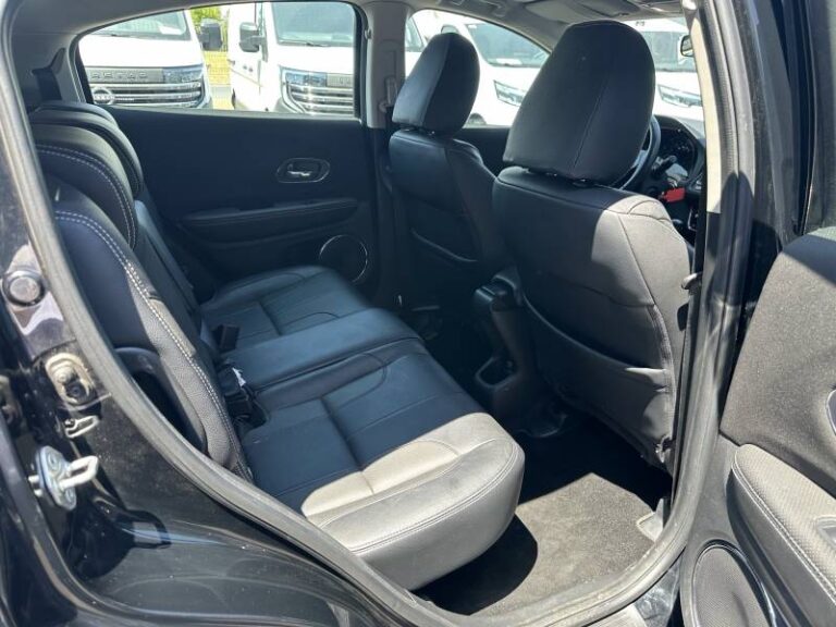 Honda HRV HR-V 1.5 i-VTEC Executive Navi - Image 17 (July 9, 2026)