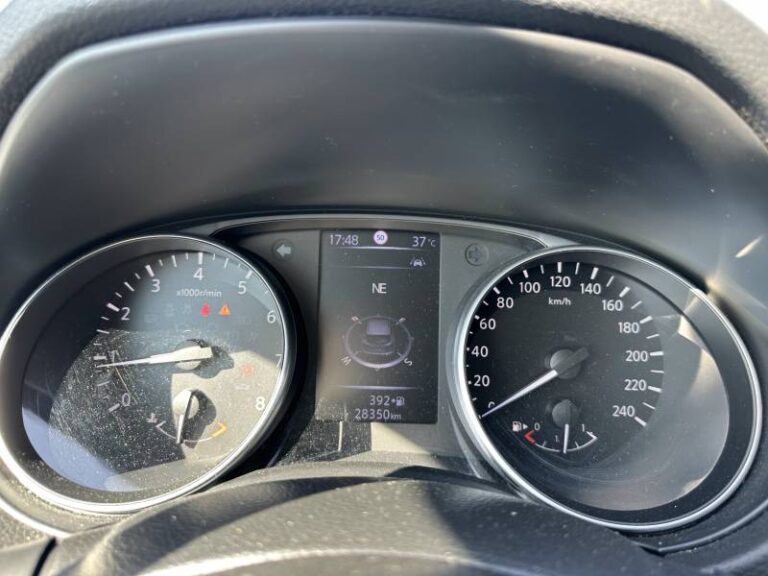 Nissan Qashqai 1.3 DIG-T 140 N-Connecta - Image 20 (July 9, 2026)
