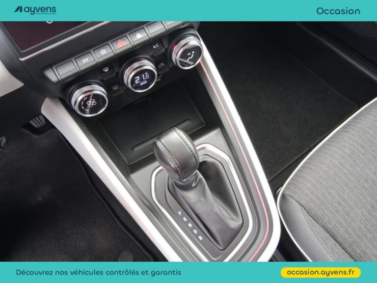 Renault Clio 1.6 E-Tech 145ch full hybrid Techno - Image 11 (July 10, 2026)