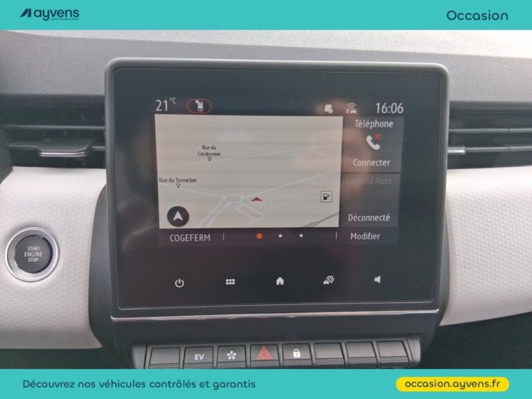 Renault Clio 1.6 E-Tech 145ch full hybrid Techno - Image 12 (July 10, 2026)