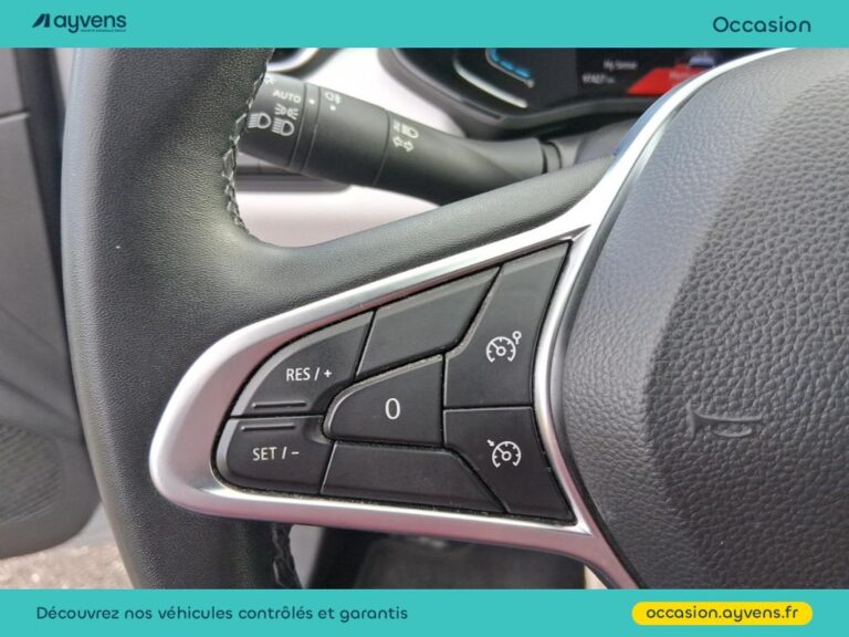 Renault Clio 1.6 E-Tech 145ch full hybrid Techno - Image 02 (July 10, 2026)