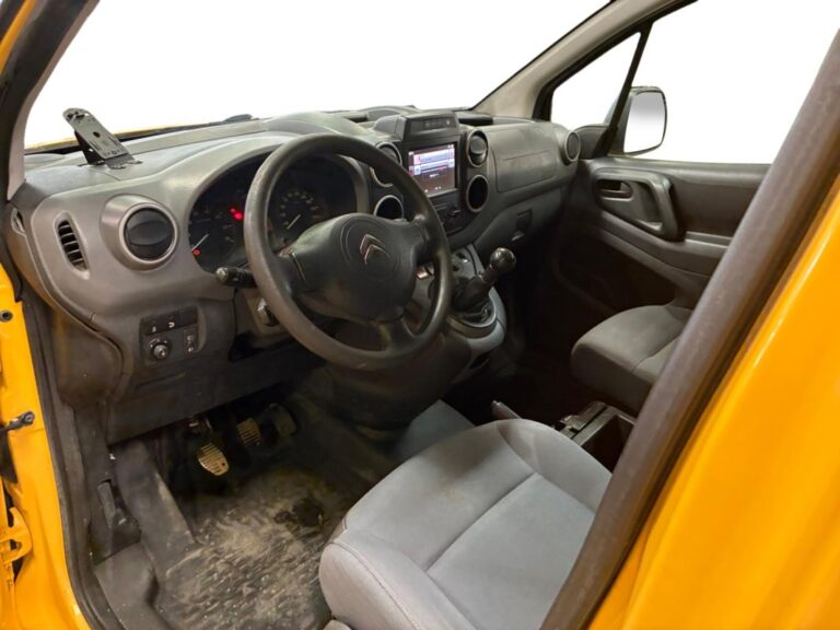 Citroën Berlingo FOURGON XL BLUEHDI 100 CLUB - Image 11 (July 10, 2026)