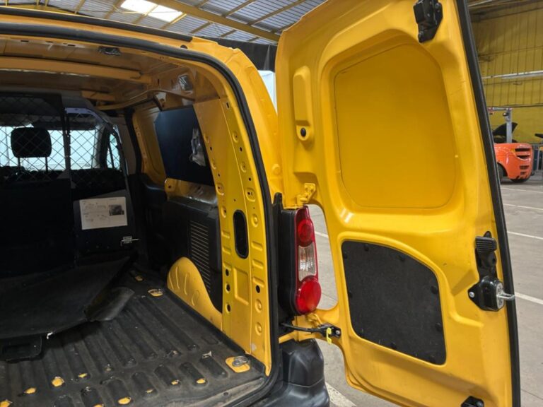 Citroën Berlingo FOURGON XL BLUEHDI 100 CLUB - Image 13 (July 10, 2026)