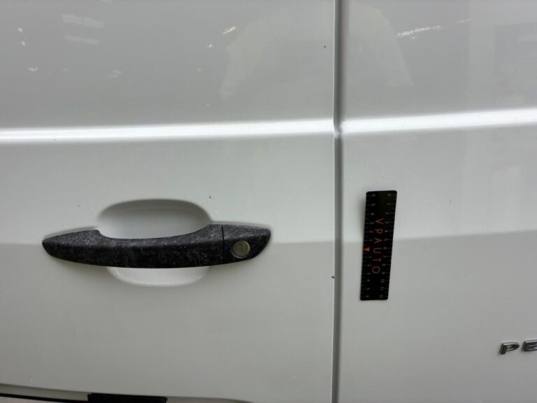 Peugeot Partner FOURGON STANDARD 1000 KG BLUEHDI 100 S&S BVM6 PREMIUM - Image 20 (July 10, 2026)