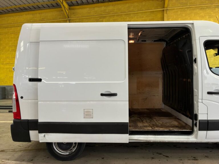 Renault Master FOURGON FGN TRAC F3500 DCI 135 GRAND CONFORT - Image 16 (July 10, 2026)