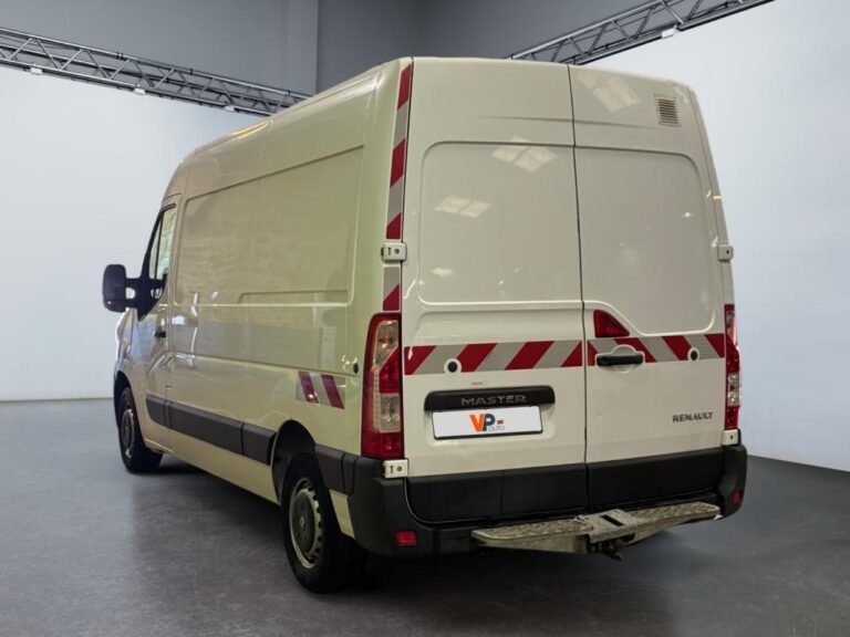 Renault Master FOURGON FGN TRAC F3500 DCI 135 GRAND CONFORT - Image 03 (July 10, 2026)