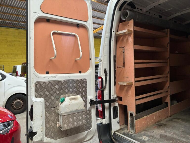 Renault Master FOURGON FGN TRAC F3500 DCI 135 GRAND CONFORT - Image 15 (July 10, 2026)