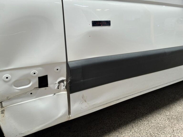 Renault Master FOURGON FGN TRAC F3500 DCI 135 GRAND CONFORT - Image 17 (July 10, 2026)