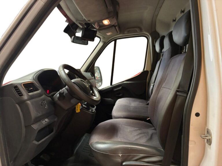 Renault Master FOURGON FGN TRAC F3500 DCI 135 GRAND CONFORT - Image 09 (July 10, 2026)