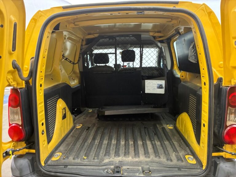 Citroën Berlingo FOURGON M BLUEHDI 100 S&S ETG6 CLUB - Image 14 (July 10, 2026)