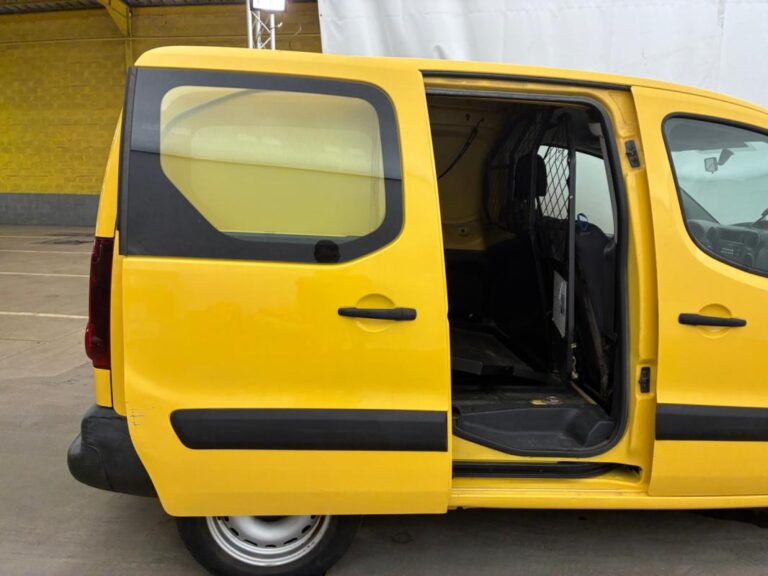 Citroën Berlingo FOURGON M BLUEHDI 100 S&S ETG6 CLUB - Image 16 (July 10, 2026)