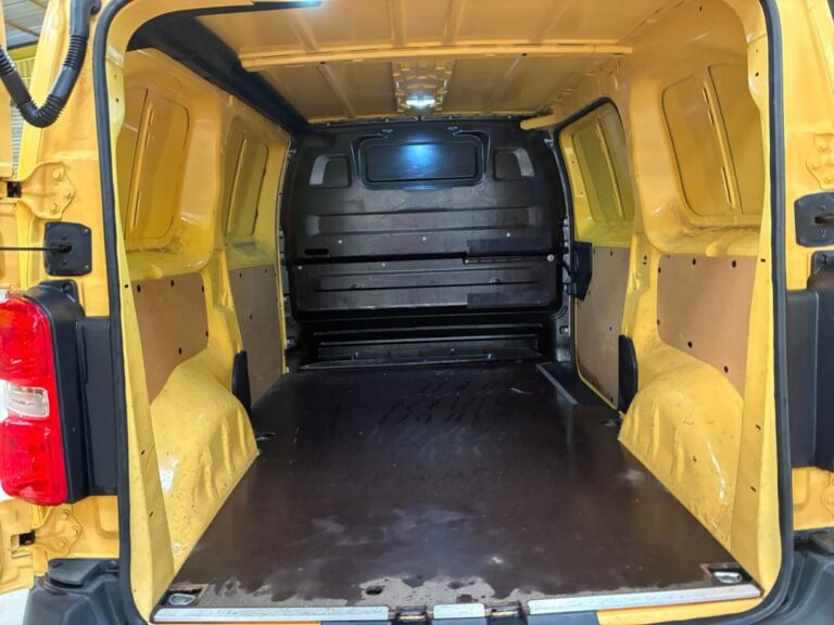 Citroën Jumpy FOURGON FGN M BLUEHDI 95 S&S ETG6 CONFORT - Image 14 (July 10, 2026)