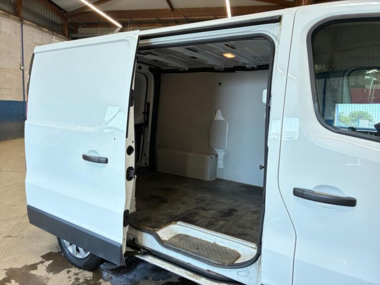 Renault Trafic FOURGON FGN 1200 KG DCI 120 GRAND CONFORT - Image 13 (July 10, 2026)